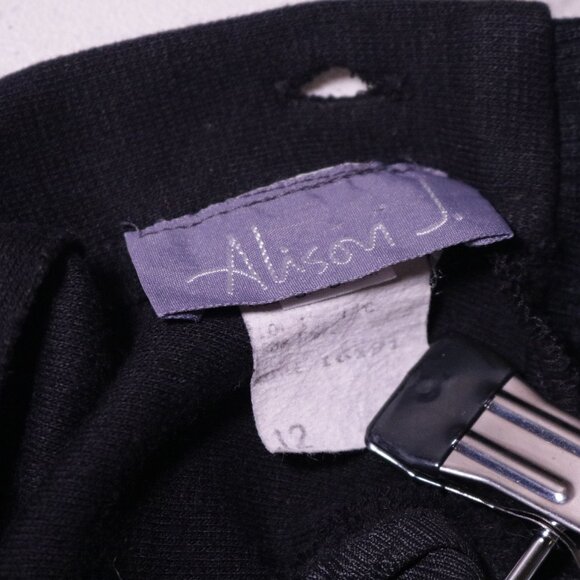 Vintage Alison J Sweaterdress with pockets and buttons down the back - Picture 7 of 9